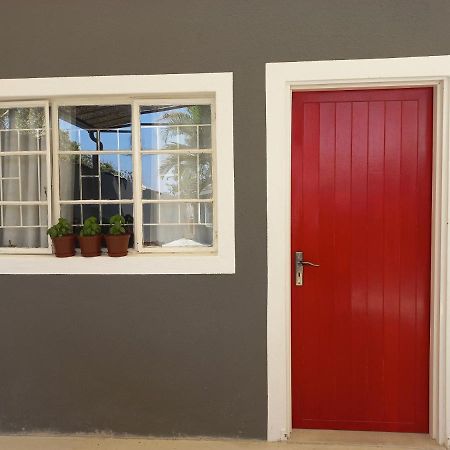Urban Farm Haus Guesthouse Rundu Ngoại thất bức ảnh