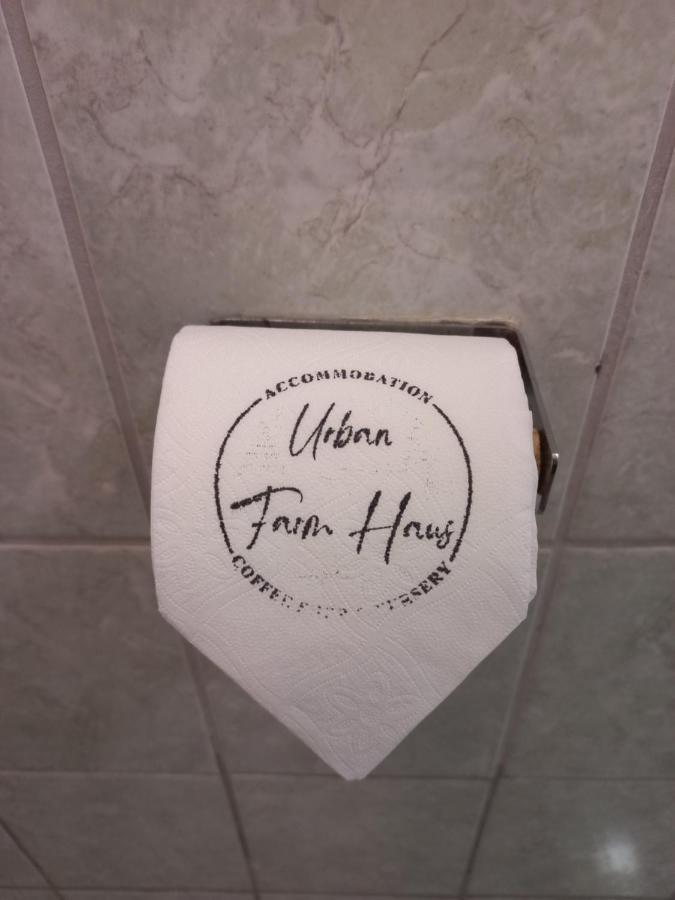 Urban Farm Haus Guesthouse Rundu Ngoại thất bức ảnh