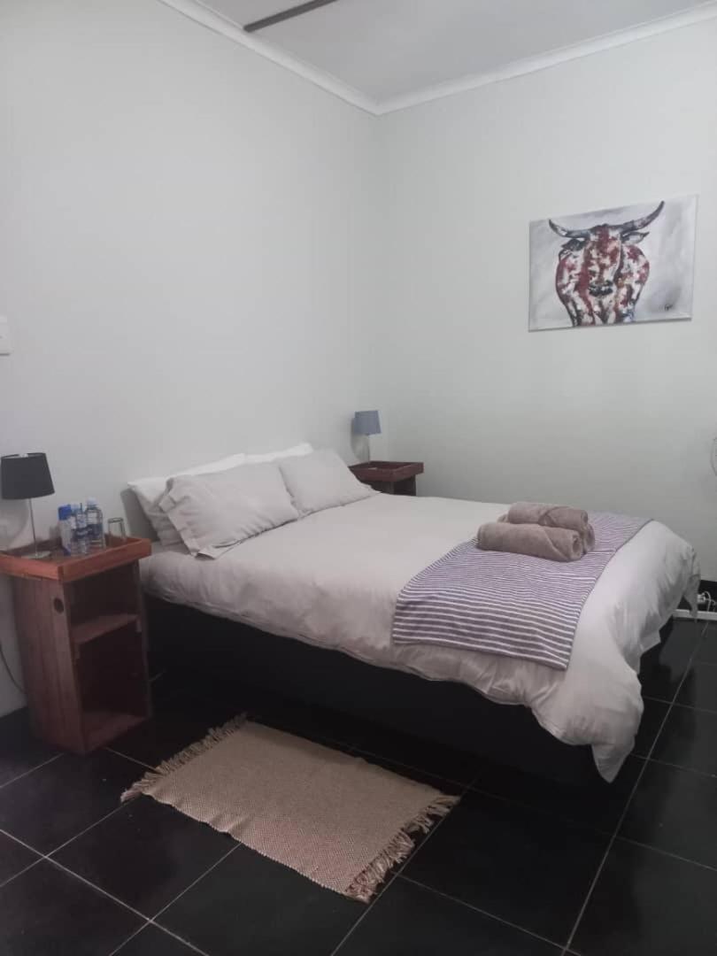 Urban Farm Haus Guesthouse Rundu Ngoại thất bức ảnh